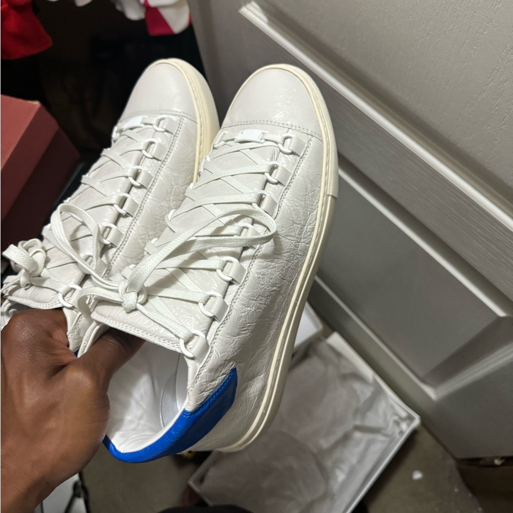 Balenciaga arena white